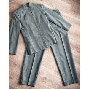 Vintage Women’s Brooks Brothers Worsted Wool Suit Blazer Size 6 Pants Size 8